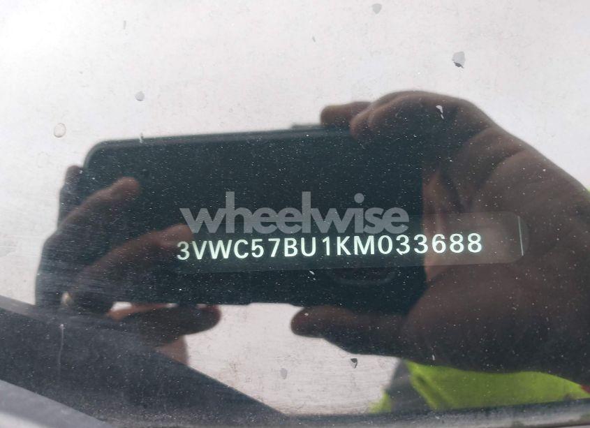 Photo 9 of 2019 Volkswagen Jetta 1.4T R-LINE/1.4T S/1.4T SE (VIN 3VWC57BU1KM033688)