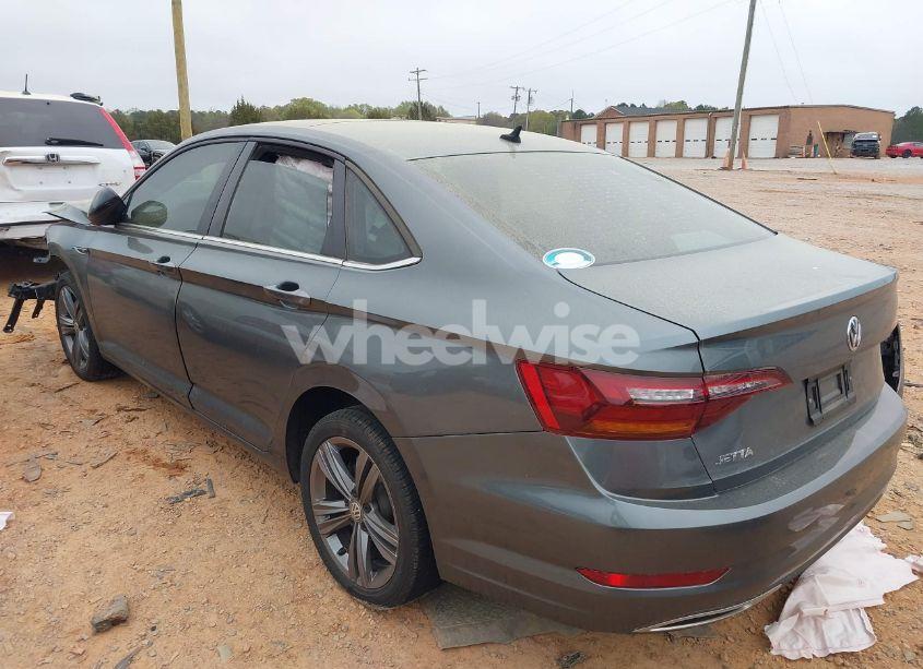 Photo 3 of 2019 Volkswagen Jetta 1.4T R-LINE/1.4T S/1.4T SE (VIN 3VWC57BU1KM035277)