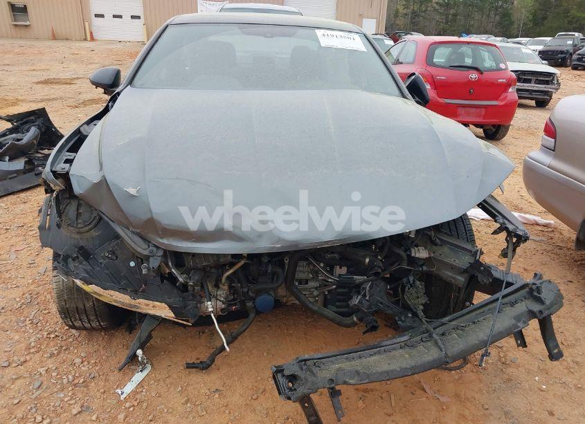 Photo 6 of 2019 Volkswagen Jetta 1.4T R-LINE/1.4T S/1.4T SE (VIN 3VWC57BU1KM035277)