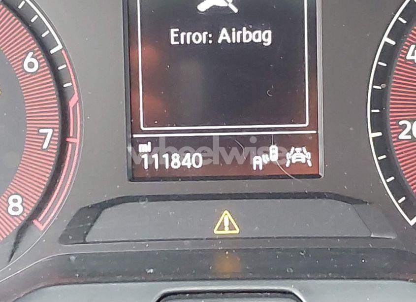 Photo 15 of 2019 Volkswagen Jetta 1.4T R-LINE/1.4T S/1.4T SE (VIN 3VWC57BU1KM056050)