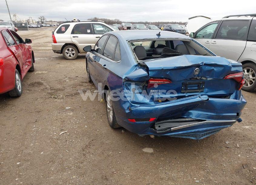 Photo 3 of 2019 Volkswagen Jetta 1.4T R-LINE/1.4T S/1.4T SE (VIN 3VWC57BU1KM056050)