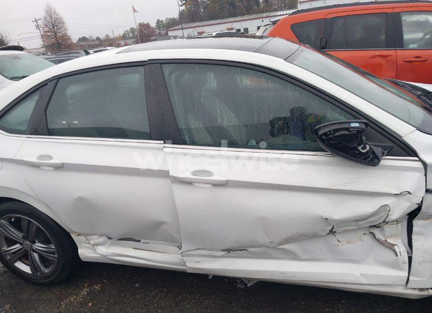 Photo 13 of 2019 Volkswagen Jetta 1.4T R-LINE/1.4T S/1.4T SE (VIN 3VWC57BU1KM069302)