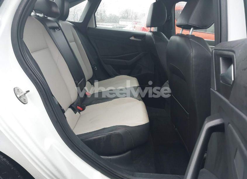 Photo 8 of 2019 Volkswagen Jetta 1.4T R-LINE/1.4T S/1.4T SE (VIN 3VWC57BU1KM069302)