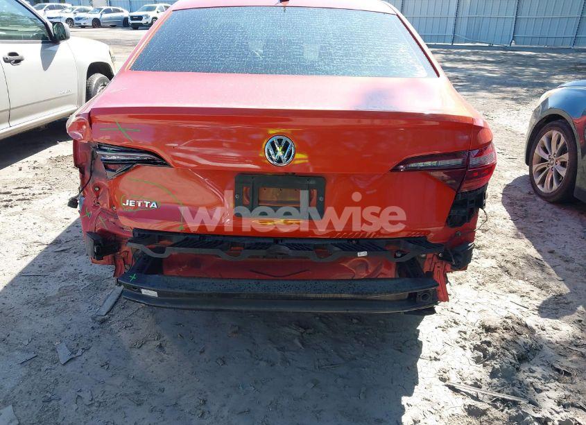 Photo 15 of 2019 Volkswagen Jetta 1.4T R-LINE/1.4T S/1.4T SE (VIN 3VWC57BU1KM152437)