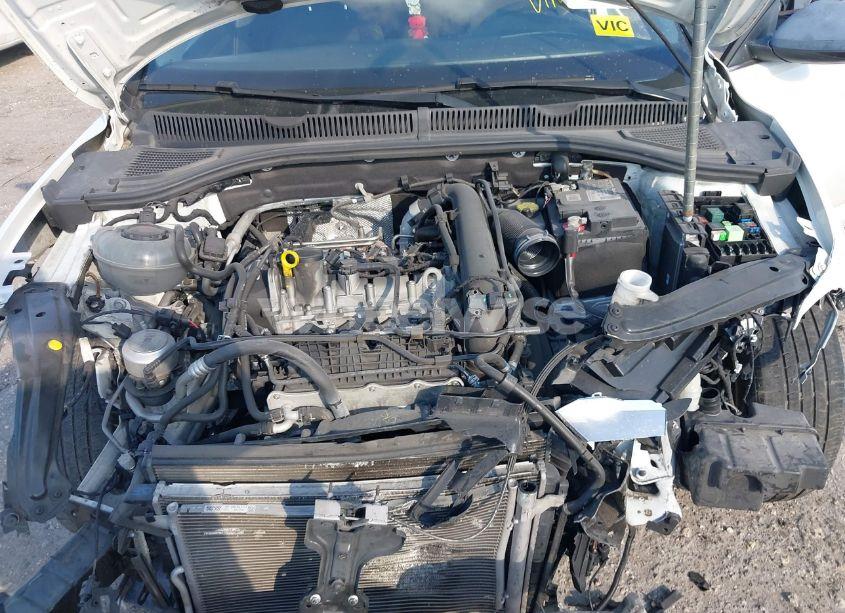 Photo 10 of 2019 Volkswagen Jetta 1.4T R-LINE/1.4T S/1.4T SE (VIN 3VWC57BU1KM153149)