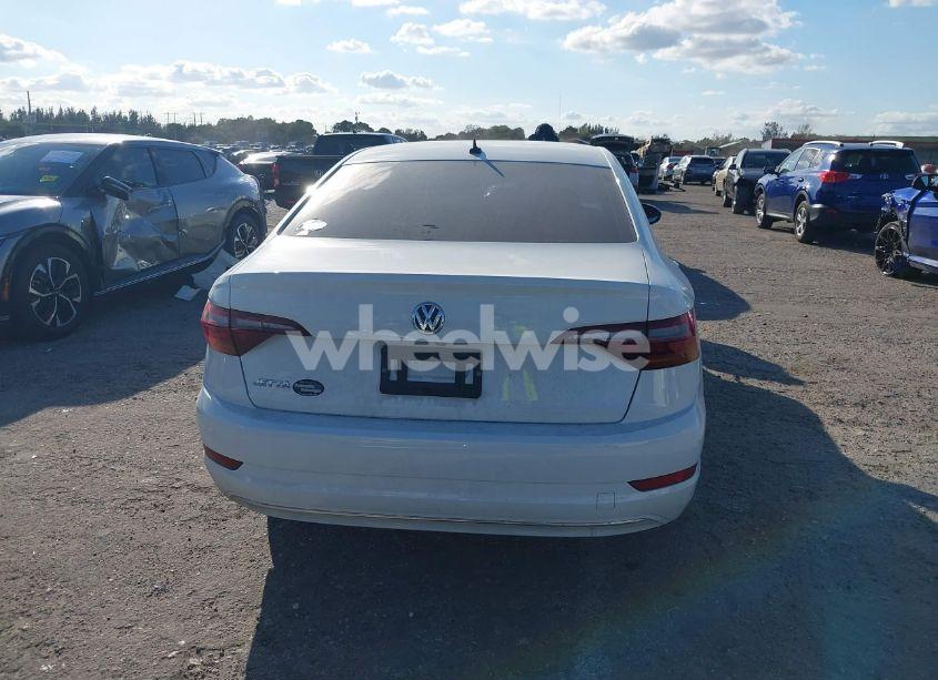 Photo 17 of 2019 Volkswagen Jetta 1.4T R-LINE/1.4T S/1.4T SE (VIN 3VWC57BU1KM153149)