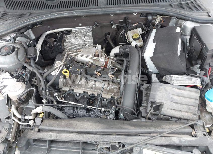 Photo 10 of 2019 Volkswagen Jetta (VIN 3VWC57BU1KM208179)