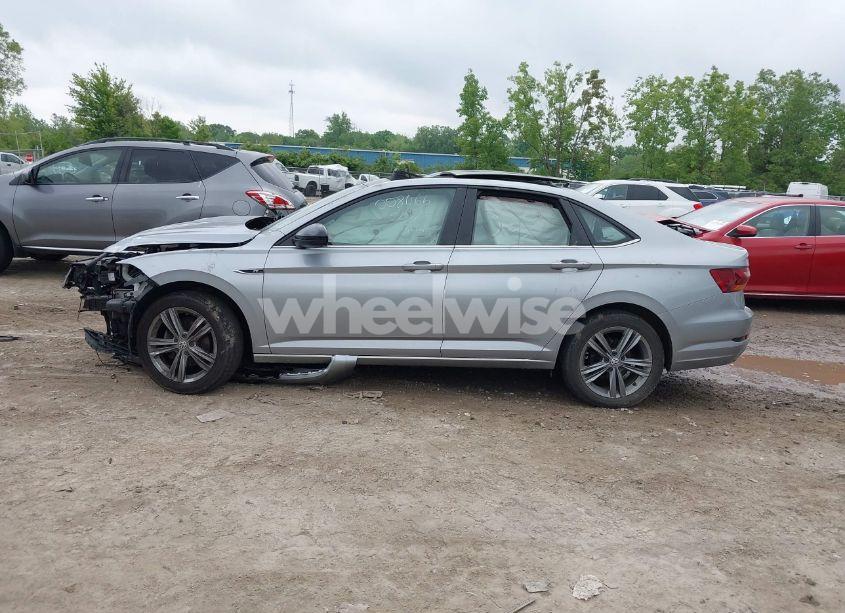 Photo 15 of 2019 Volkswagen Jetta (VIN 3VWC57BU1KM208179)