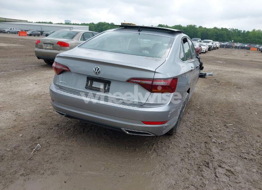 Photo 4 of 2019 Volkswagen Jetta (VIN 3VWC57BU1KM208179)