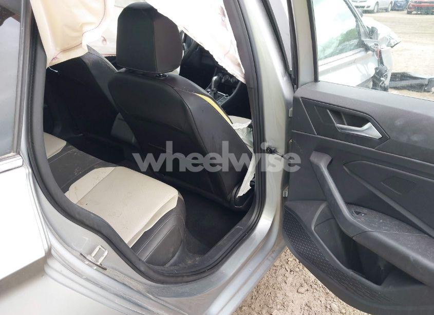 Photo 8 of 2019 Volkswagen Jetta (VIN 3VWC57BU1KM208179)