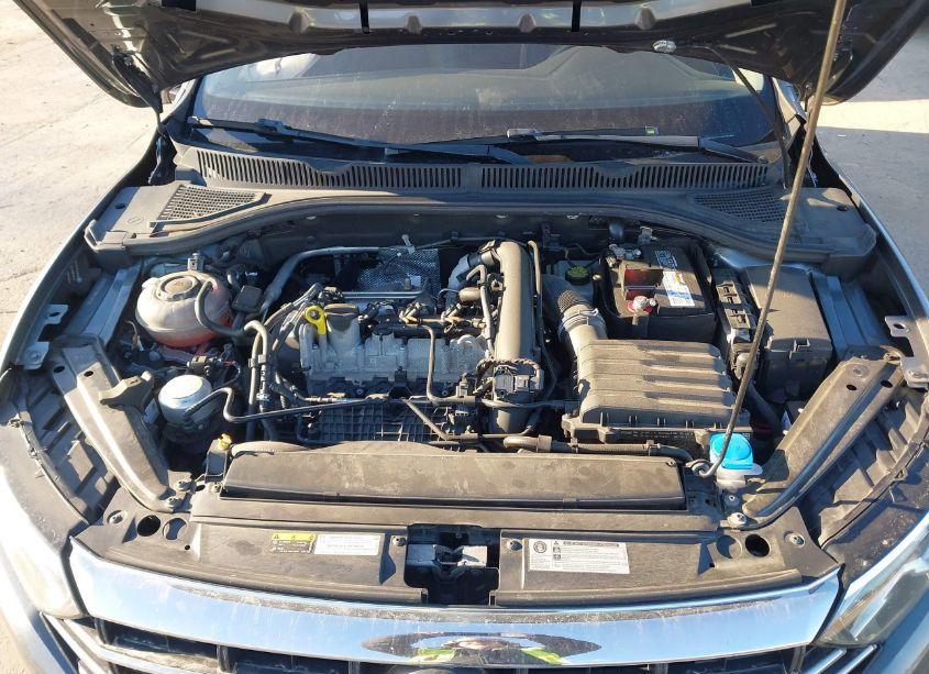 Photo 10 of 2019 Volkswagen Jetta 1.4T R-LINE/1.4T S/1.4T SE (VIN 3VWC57BU1KM216105)