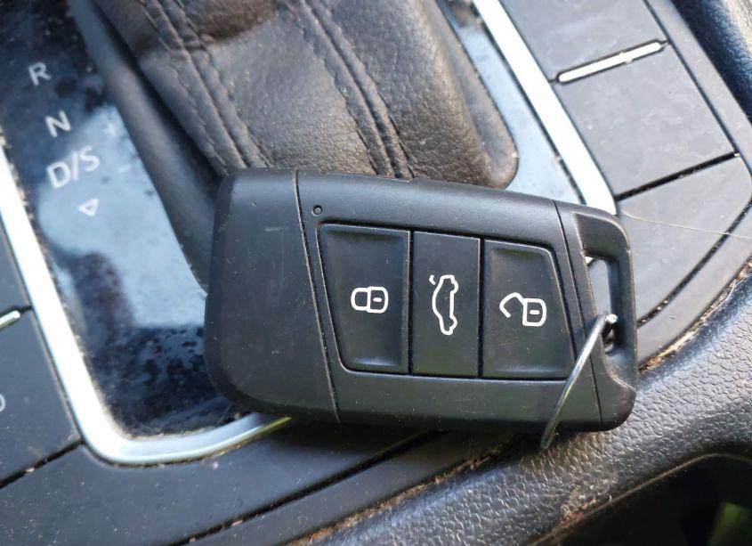 Photo 11 of 2019 Volkswagen Jetta 1.4T R-LINE/1.4T S/1.4T SE (VIN 3VWC57BU1KM216105)