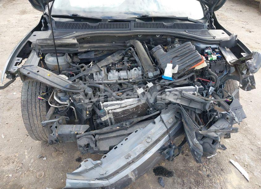 Photo 10 of 2019 Volkswagen Jetta 1.4T R-LINE/1.4T S/1.4T SE (VIN 3VWC57BU1KM219974)