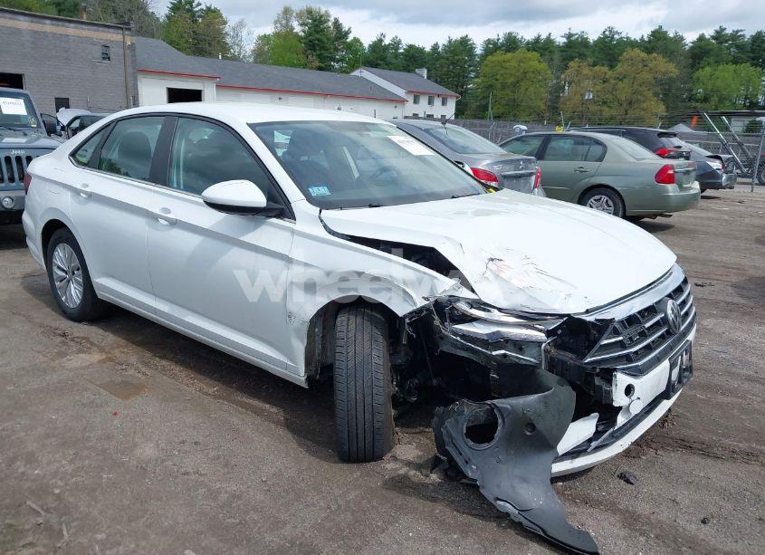 2019 Volkswagen Jetta 1.4T R-LINE/1.4T S/1.4T SE (VIN 3VWC57BU1KM229985) main photo