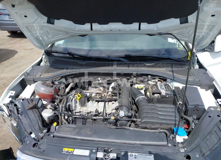 Photo 10 of 2019 Volkswagen Jetta 1.4T R-LINE/1.4T S/1.4T SE (VIN 3VWC57BU1KM229985)