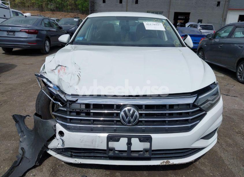 Photo 12 of 2019 Volkswagen Jetta 1.4T R-LINE/1.4T S/1.4T SE (VIN 3VWC57BU1KM229985)