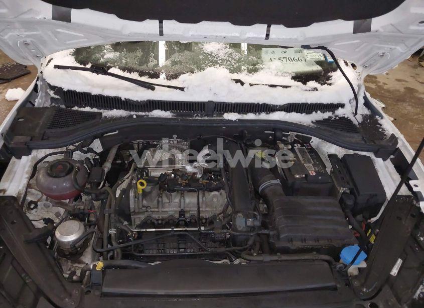 Photo 10 of 2019 Volkswagen Jetta (VIN 3VWC57BU1KM239724)