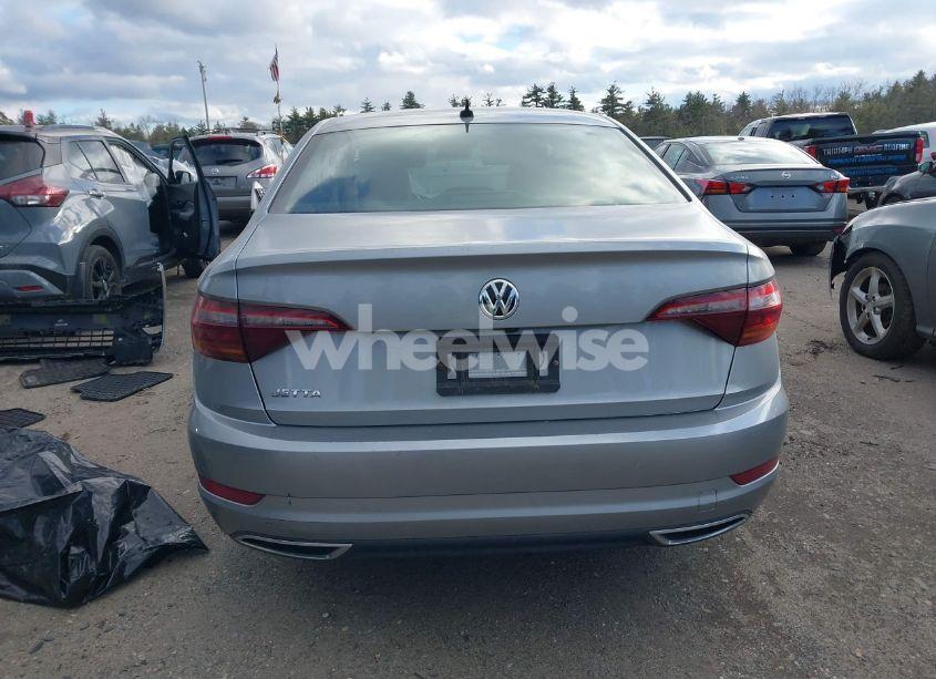 Photo 16 of 2019 Volkswagen Jetta 1.4T R-LINE/1.4T S/1.4T SE (VIN 3VWC57BU1KM255079)