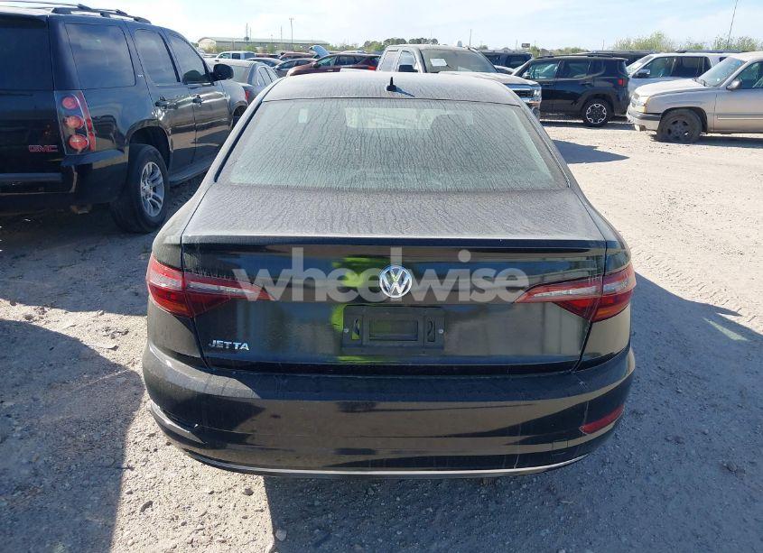 Photo 16 of 2019 Volkswagen Jetta 1.4T R-LINE/1.4T S/1.4T SE (VIN 3VWC57BU1KM269838)