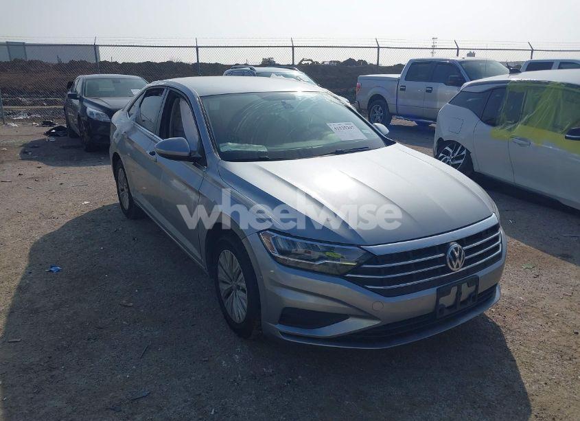 2020 Volkswagen Jetta 1.4T R-LINE/1.4T S/1.4T SE (VIN 3VWC57BU1LM086358) main photo