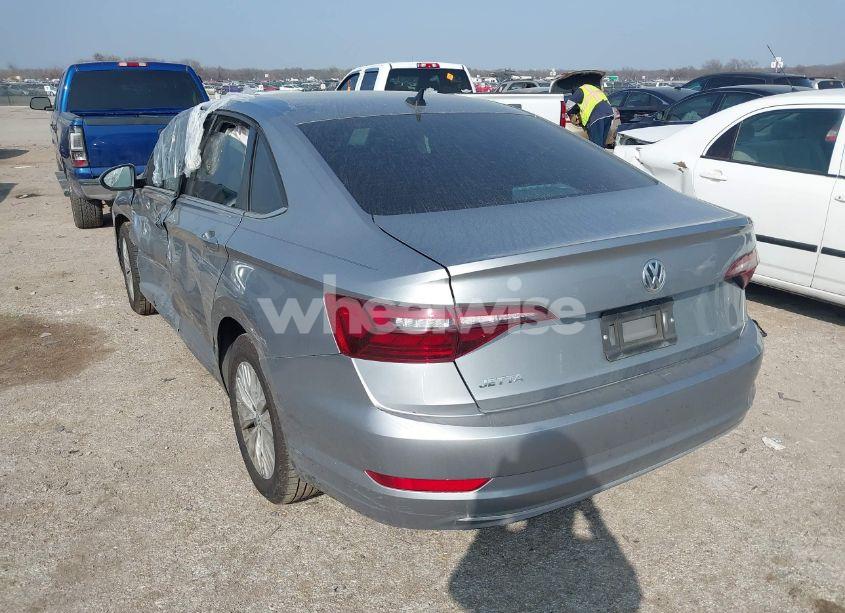 Photo 3 of 2020 Volkswagen Jetta 1.4T R-LINE/1.4T S/1.4T SE (VIN 3VWC57BU1LM086358)