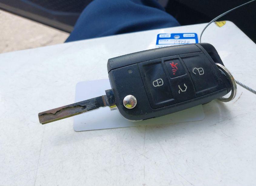 Photo 11 of 2020 Volkswagen Jetta 1.4T R-LINE/1.4T S/1.4T SE (VIN 3VWC57BU1LM101988)