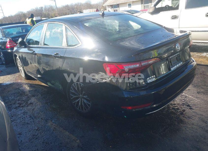 Photo 3 of 2021 Volkswagen Jetta 1.4T R-LINE/1.4T S/1.4T SE (VIN 3VWC57BU1MM102950)