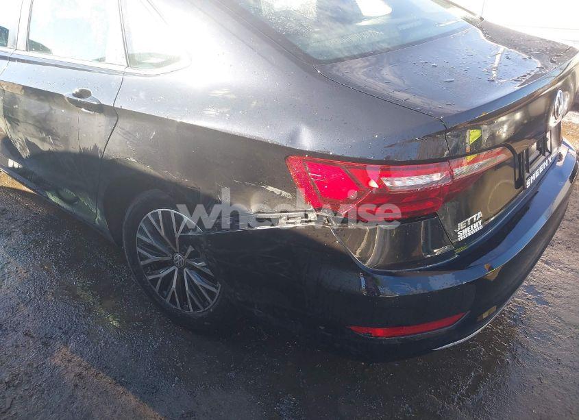 Photo 6 of 2021 Volkswagen Jetta 1.4T R-LINE/1.4T S/1.4T SE (VIN 3VWC57BU1MM102950)