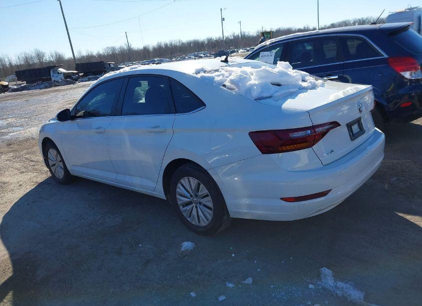 Photo 3 of 2019 Volkswagen Jetta 1.4T R-LINE/1.4T S/1.4T SE (VIN 3VWC57BU2KM024028)