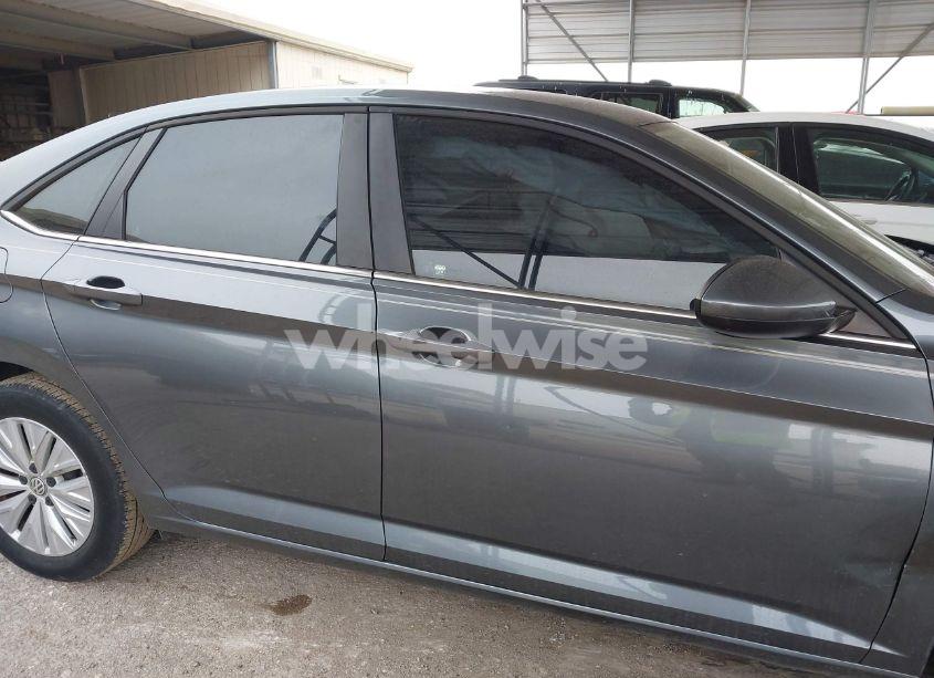 Photo 12 of 2019 Volkswagen Jetta 1.4T R-LINE/1.4T S/1.4T SE (VIN 3VWC57BU2KM032436)