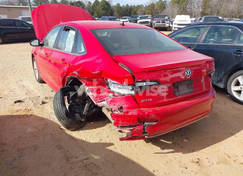 Photo 3 of 2019 Volkswagen Jetta 1.4T R-LINE/1.4T S/1.4T SE (VIN 3VWC57BU2KM096847)