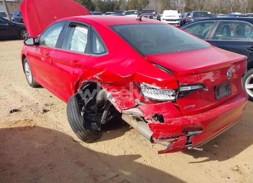 Photo 6 of 2019 Volkswagen Jetta 1.4T R-LINE/1.4T S/1.4T SE (VIN 3VWC57BU2KM096847)