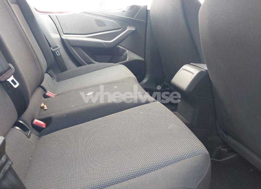 Photo 8 of 2019 Volkswagen Jetta 1.4T R-LINE/1.4T S/1.4T SE (VIN 3VWC57BU2KM096847)