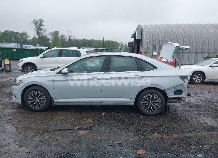Photo 15 of 2019 Volkswagen Jetta 1.4T R-LINE/1.4T S/1.4T SE (VIN 3VWC57BU2KM104431)