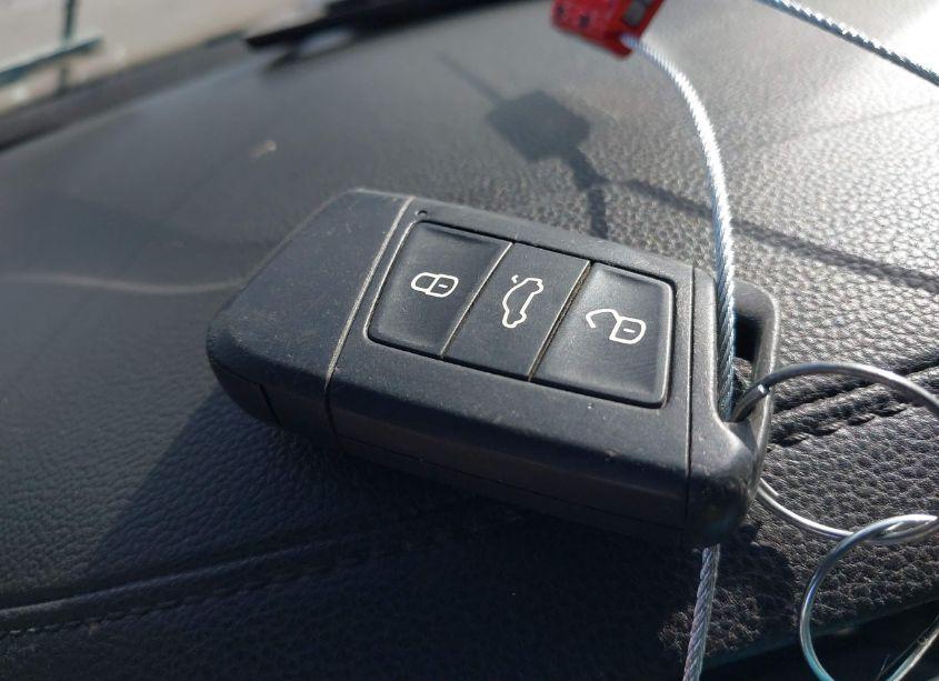 Photo 11 of 2019 Volkswagen Jetta 1.4T R-LINE/1.4T S/1.4T SE (VIN 3VWC57BU2KM105272)