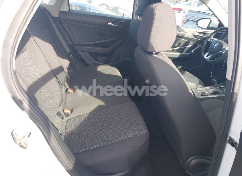 Photo 8 of 2019 Volkswagen Jetta 1.4T R-LINE/1.4T S/1.4T SE (VIN 3VWC57BU2KM199752)