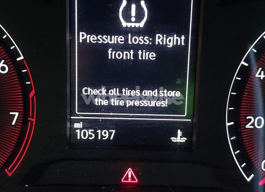 Photo 16 of 2019 Volkswagen Jetta 1.4T R-LINE/1.4T S/1.4T SE (VIN 3VWC57BU2KM203704)