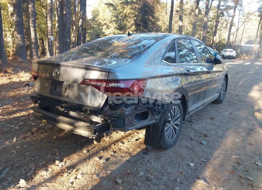 Photo 4 of 2019 Volkswagen Jetta 1.4T R-LINE/1.4T S/1.4T SE (VIN 3VWC57BU2KM203704)