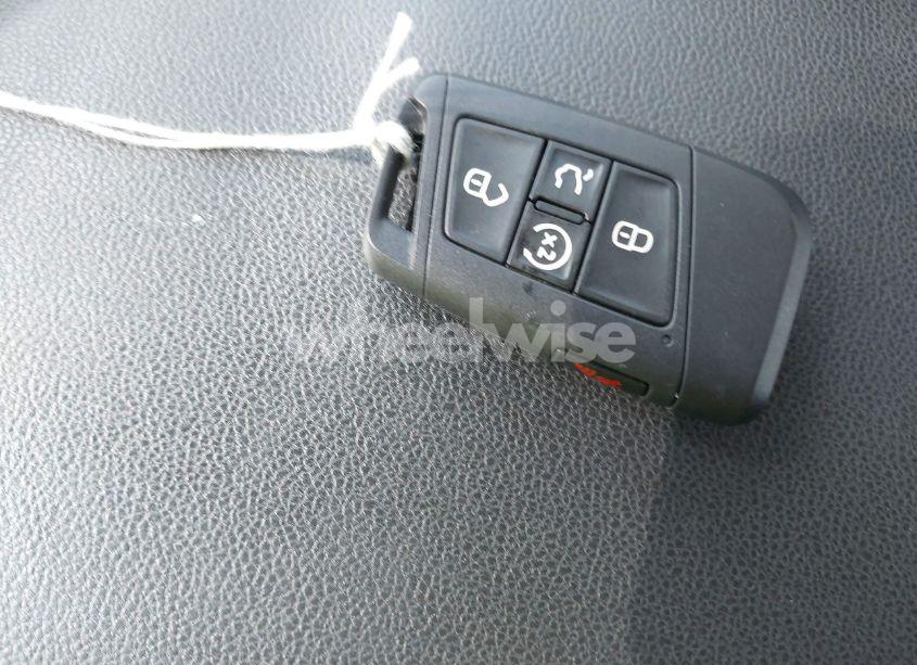 Photo 11 of 2019 Volkswagen Jetta 1.4T R-LINE/1.4T S/1.4T SE (VIN 3VWC57BU2KM215738)