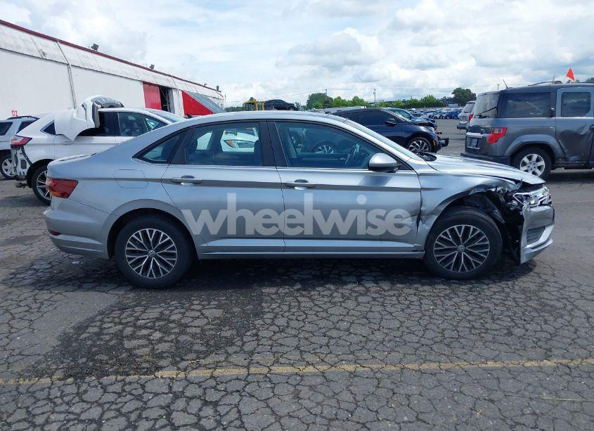 Photo 13 of 2019 Volkswagen Jetta 1.4T R-LINE/1.4T S/1.4T SE (VIN 3VWC57BU2KM215738)