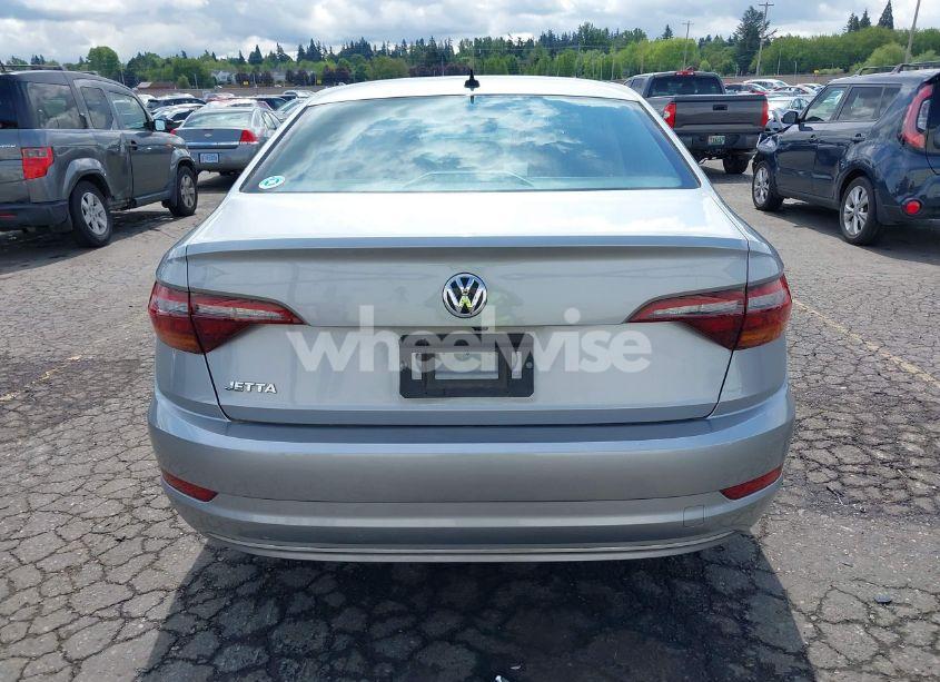 Photo 16 of 2019 Volkswagen Jetta 1.4T R-LINE/1.4T S/1.4T SE (VIN 3VWC57BU2KM215738)