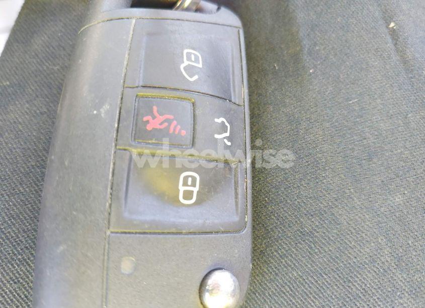 Photo 11 of 2019 Volkswagen Jetta 1.4T R-LINE/1.4T S/1.4T SE (VIN 3VWC57BU2KM270352)