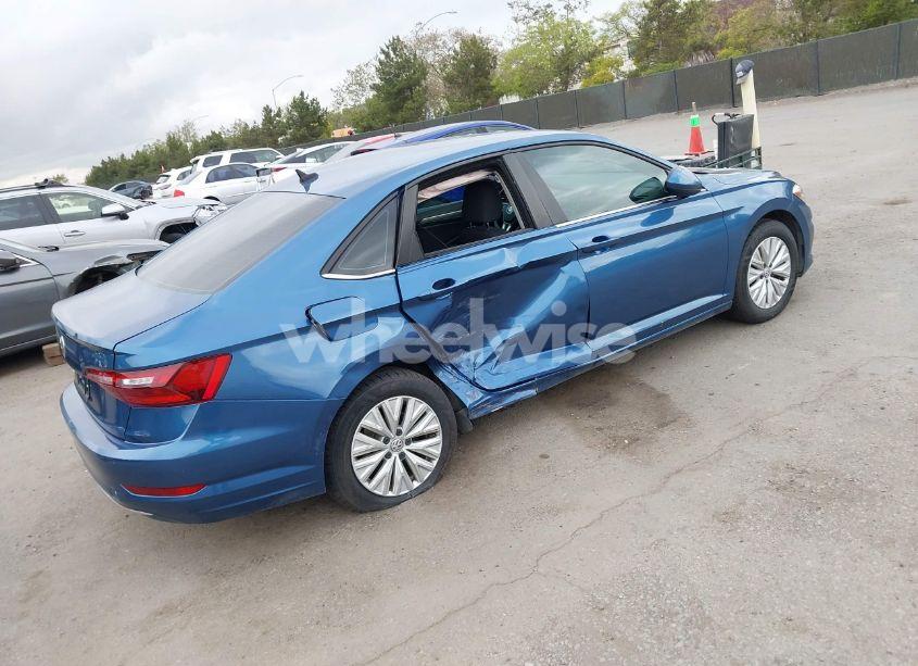 Photo 4 of 2020 Volkswagen Jetta 1.4T R-LINE/1.4T S/1.4T SE (VIN 3VWC57BU2LM086126)