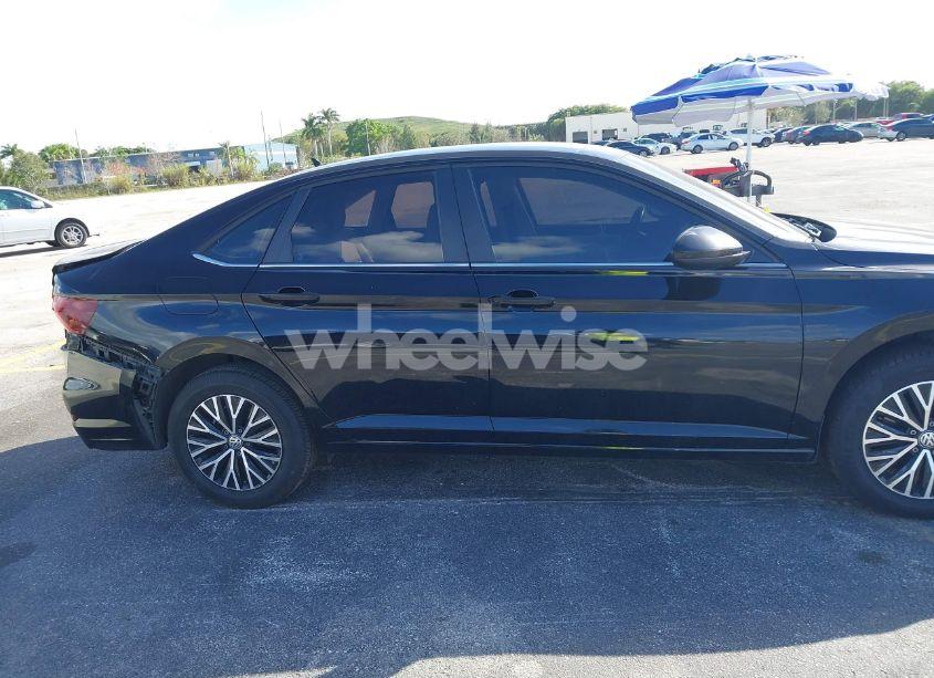 Photo 12 of 2020 Volkswagen Jetta (VIN 3VWC57BU2LM105029)