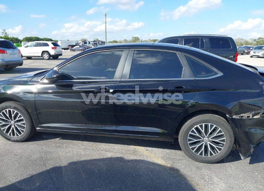 Photo 13 of 2020 Volkswagen Jetta (VIN 3VWC57BU2LM105029)