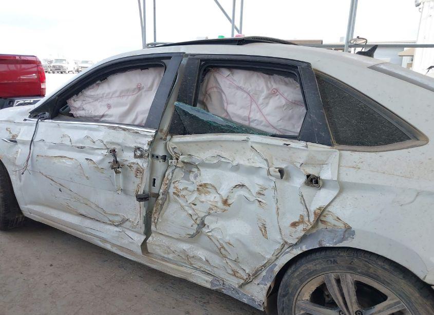 Photo 13 of 2021 Volkswagen Jetta 1.4T R-LINE/1.4T S/1.4T SE (VIN 3VWC57BU2MM000427)