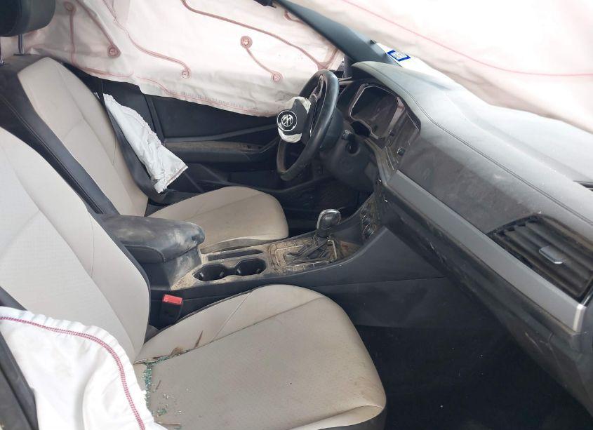 Photo 5 of 2021 Volkswagen Jetta 1.4T R-LINE/1.4T S/1.4T SE (VIN 3VWC57BU2MM000427)