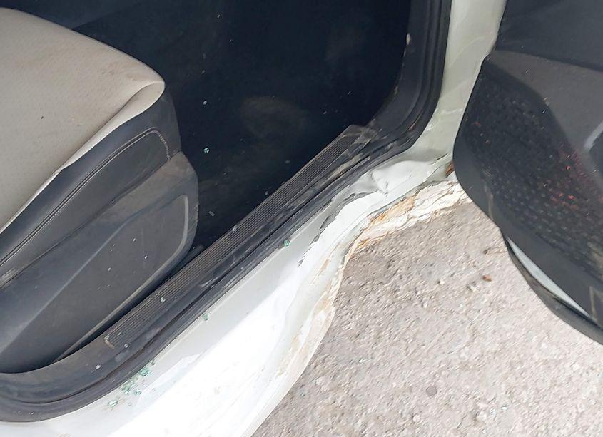 Photo 6 of 2021 Volkswagen Jetta 1.4T R-LINE/1.4T S/1.4T SE (VIN 3VWC57BU2MM000427)