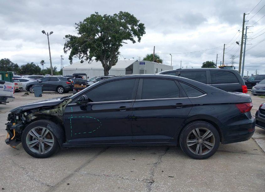 Photo 15 of 2021 Volkswagen Jetta 1.4T R-LINE/1.4T S/1.4T SE (VIN 3VWC57BU2MM048252)