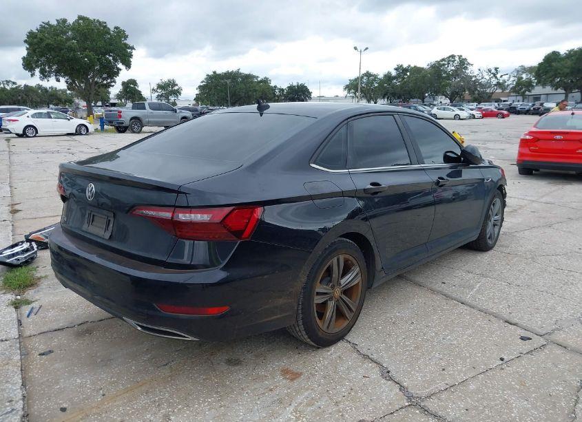 Photo 4 of 2021 Volkswagen Jetta 1.4T R-LINE/1.4T S/1.4T SE (VIN 3VWC57BU2MM048252)